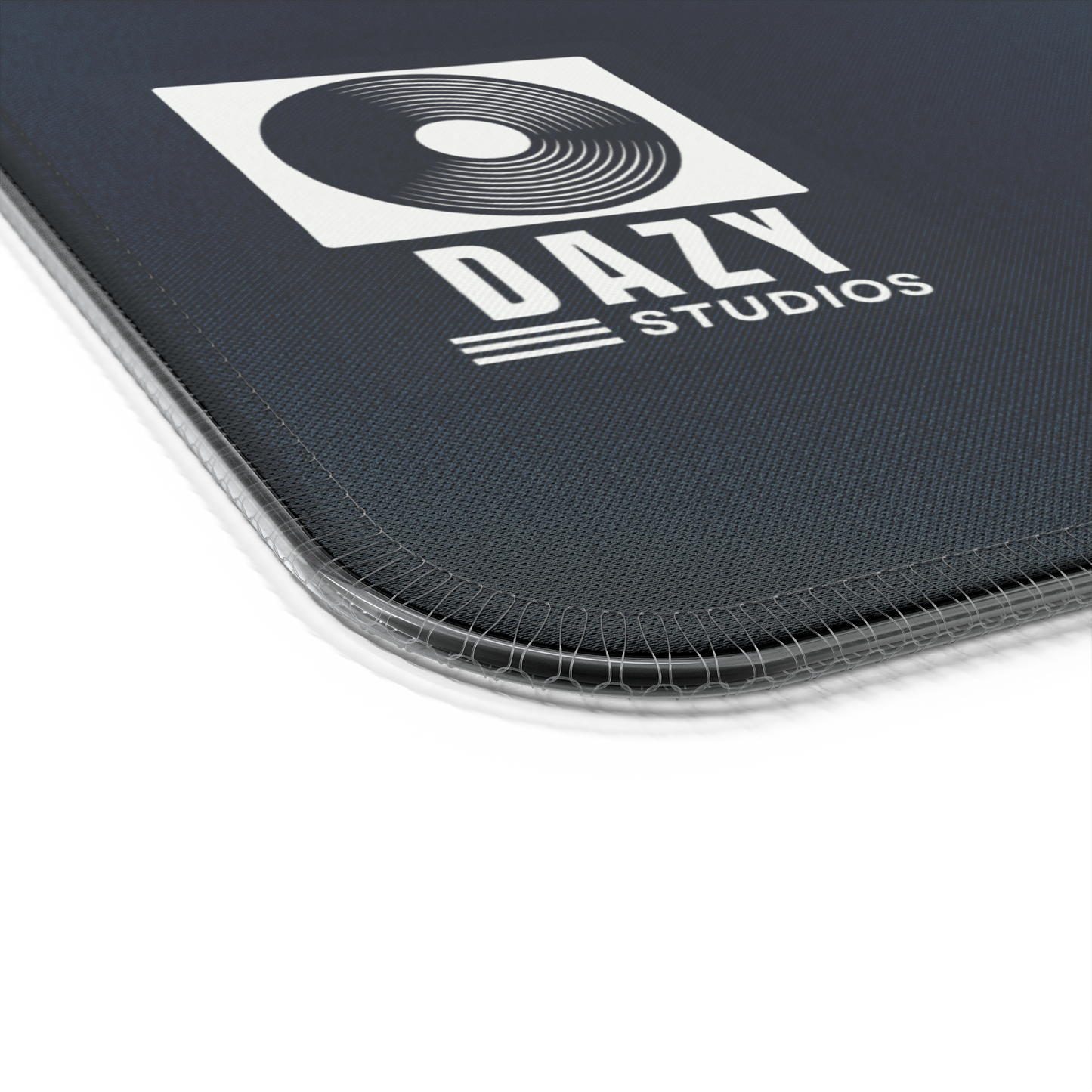 DAZY STUDIOS (MOUSE PAD WITH WIRELESS CHARGING)